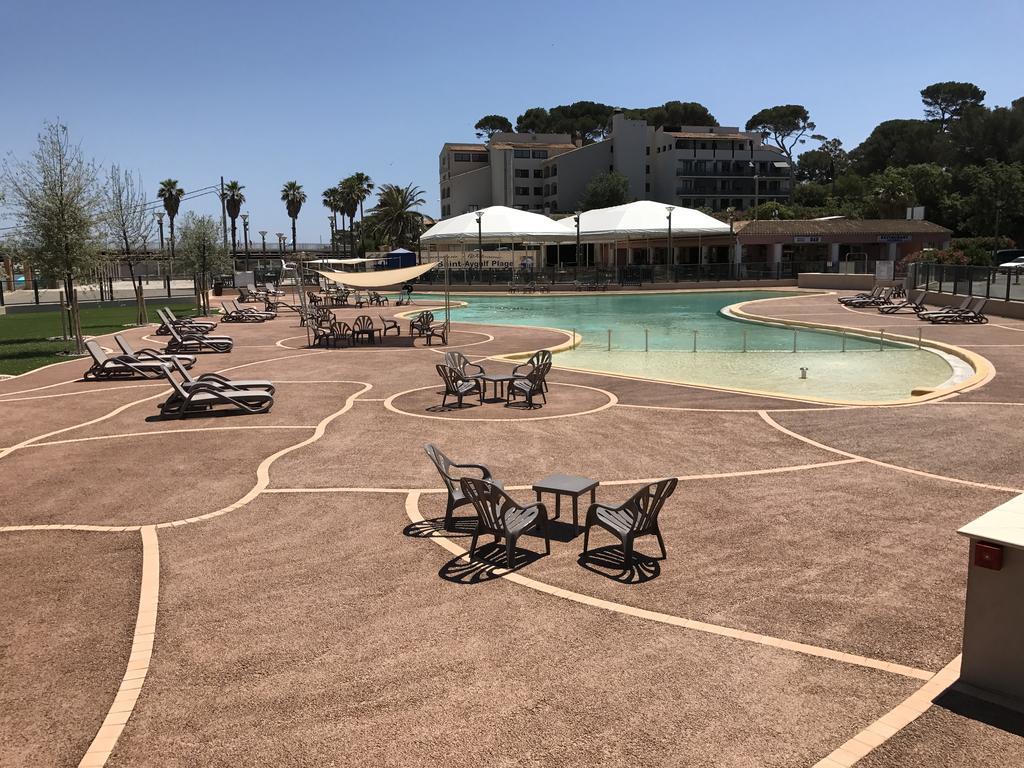 Hotel Chaletrent - Stacaravans Saint-Aygulf Fréjus Exterior foto
